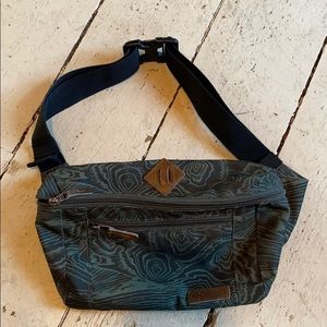 Columbia fanny pack